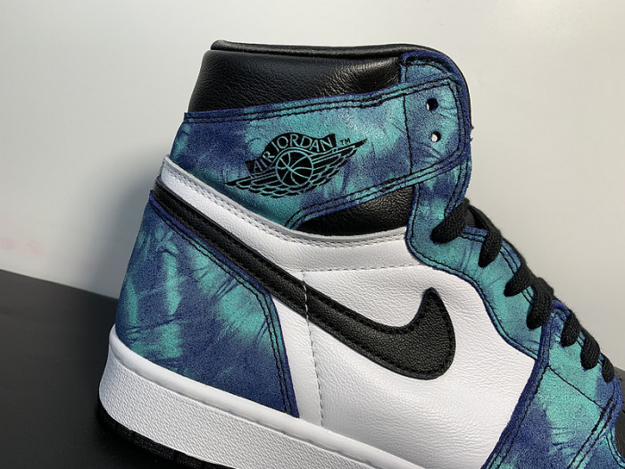 (WMNS) Air Jordan 1 Retro High OG