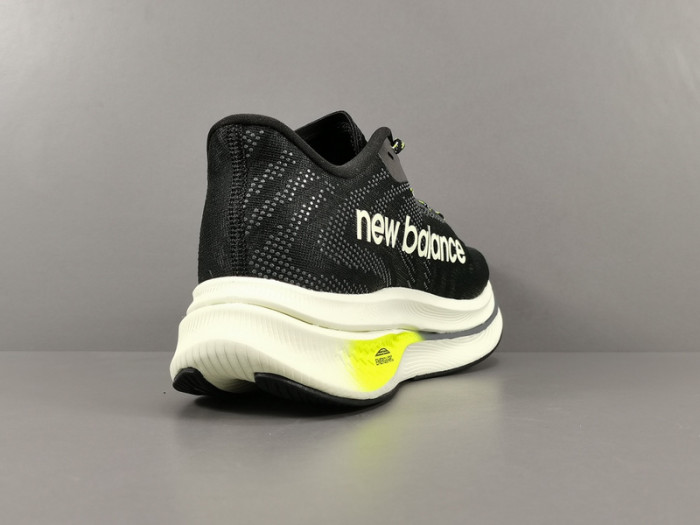 New Balance FuelCell SuperComp Trainer v2 Black MRCXBK3