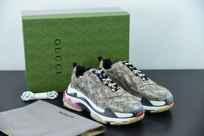 BALCIA SNEAKER