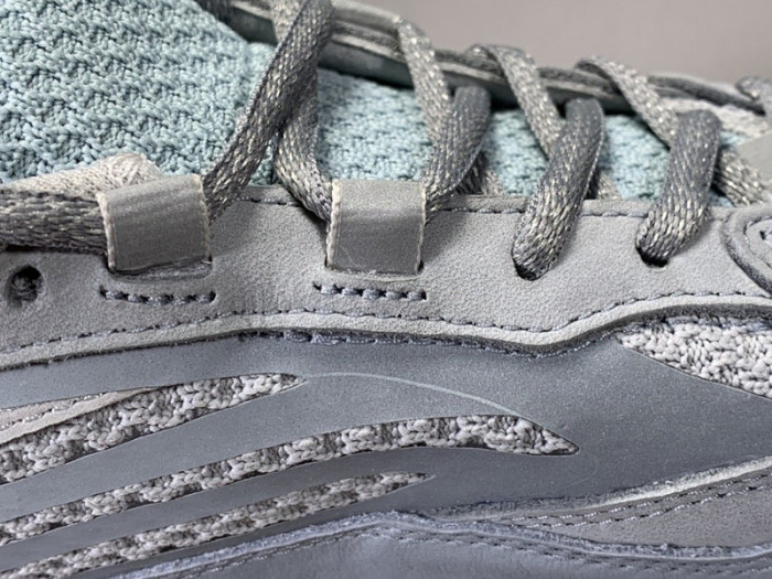 adidas Yeezy Boost 700 V2 Inertia FW2549