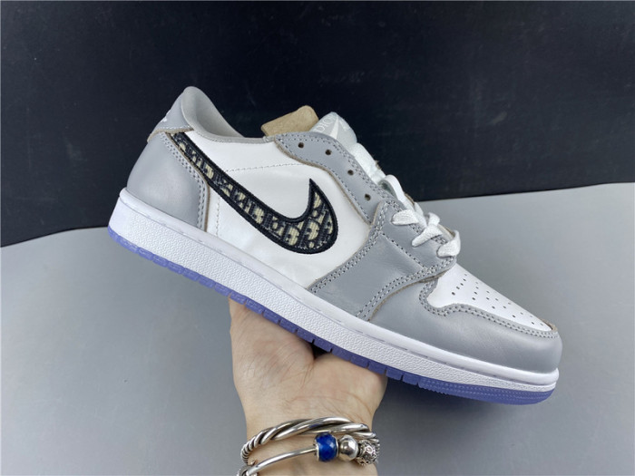 Dior x Air Jordan 1 Low 