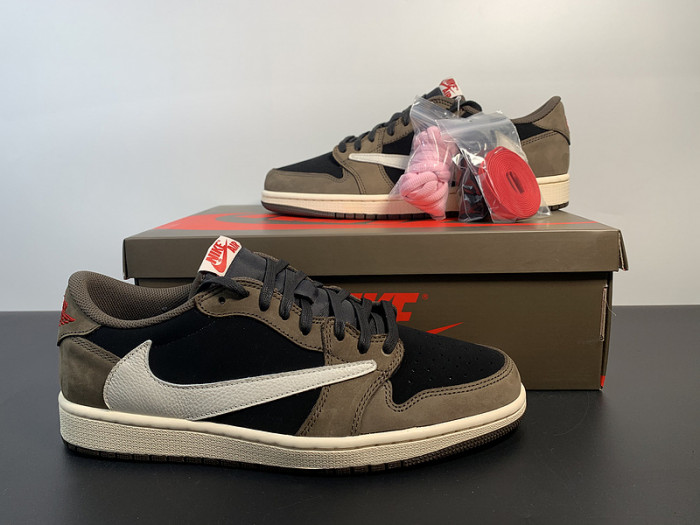 Travis Scott x Air Jordan 1 Low