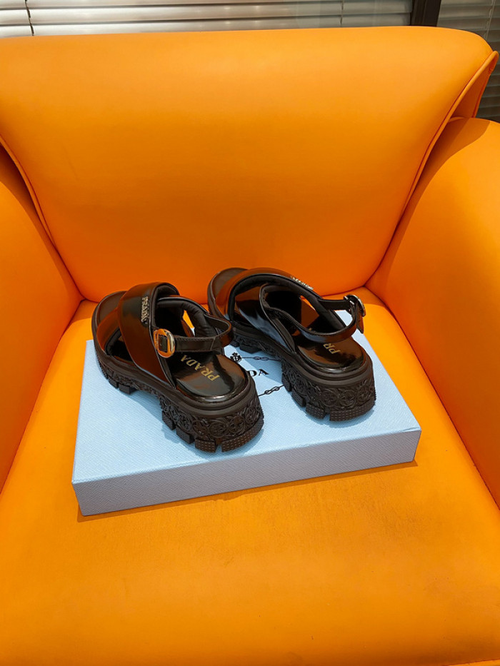 PRADA SLIDE