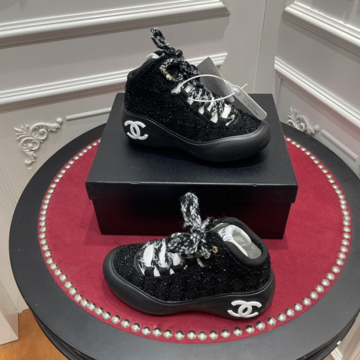 CHNL Sneaker
