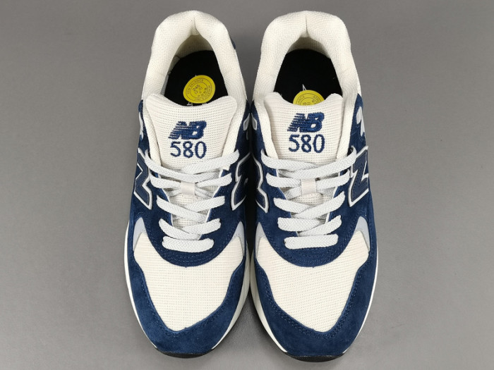 New Balance 580
