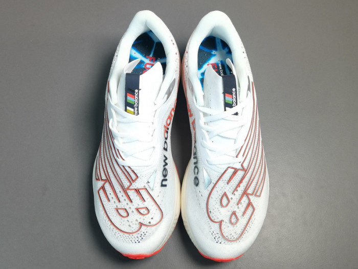New Balance FuelCell RC Elite v2