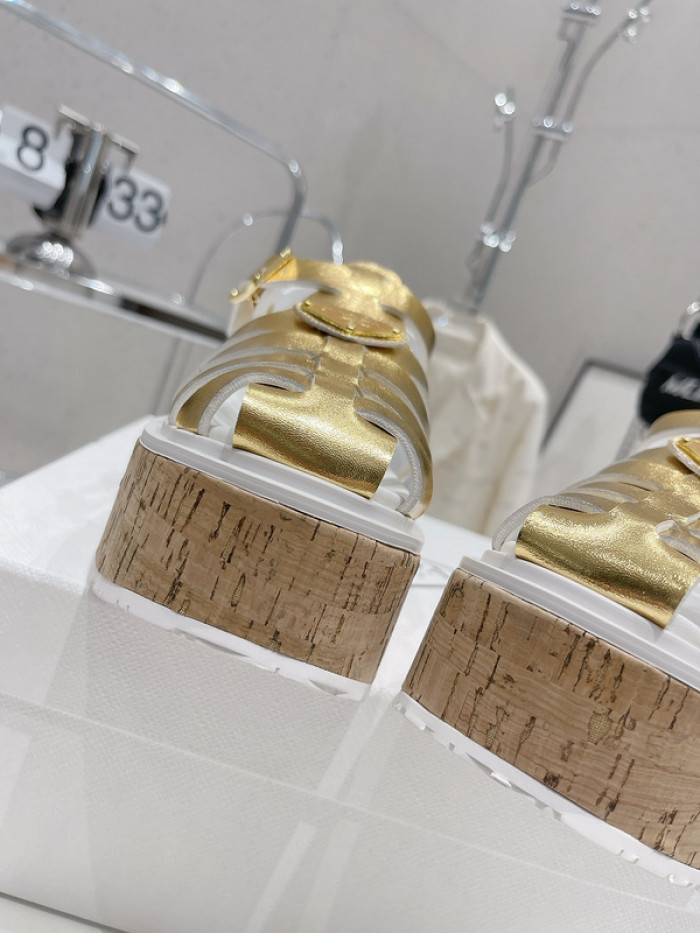 PRADA SLIDE