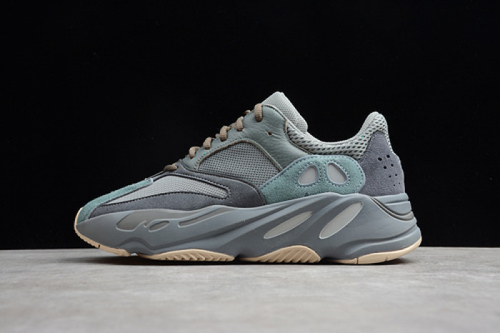 adidas Yeezy Boost 700