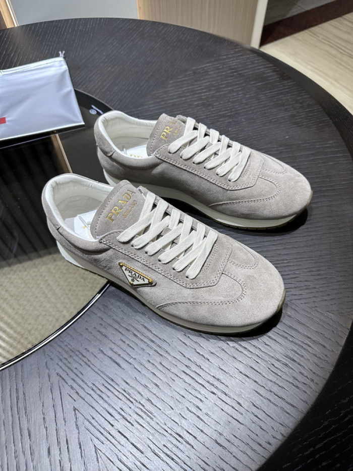 PRDA Sneaker