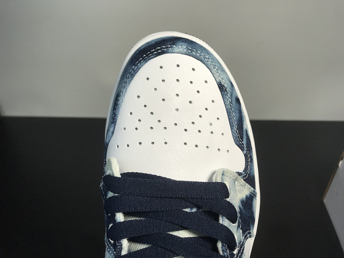 Air Jordan 1 Low SE