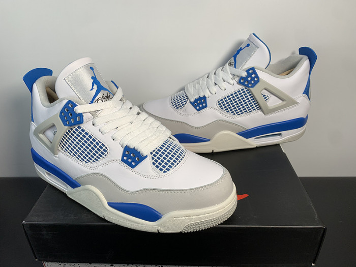 Air Jordan 4 Retro