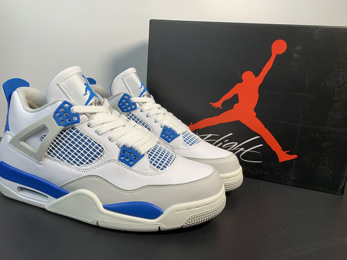 Air Jordan 4 Retro