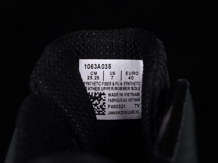 Asics Gel-Hoop V13 Black 1063A035-001