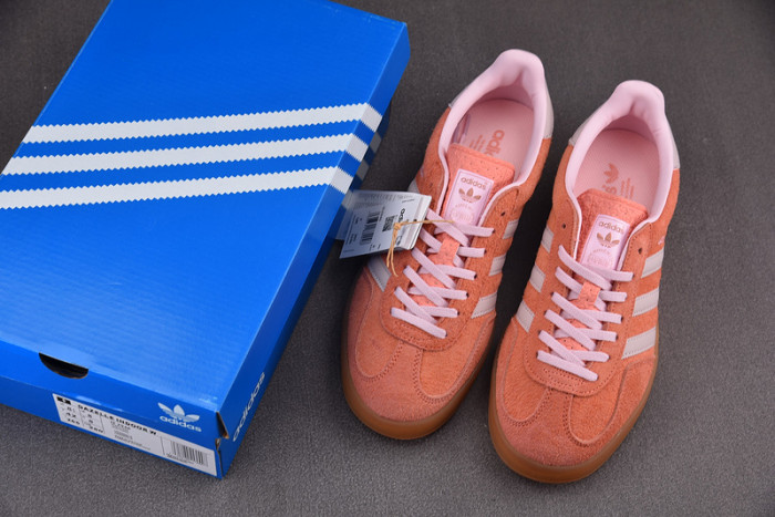 adidas Gazelle Indoor Shoe Punk/Gum IE2946