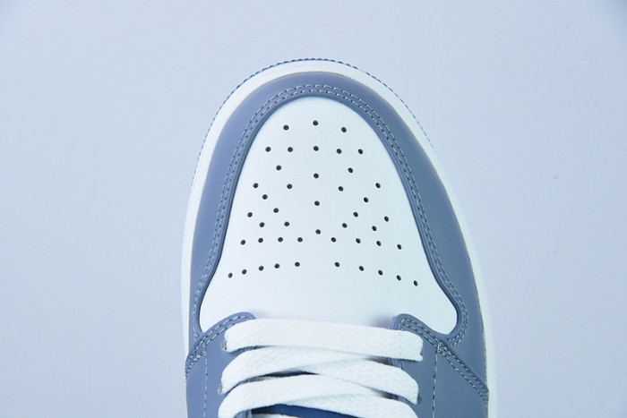 Air Jordan 1 Low