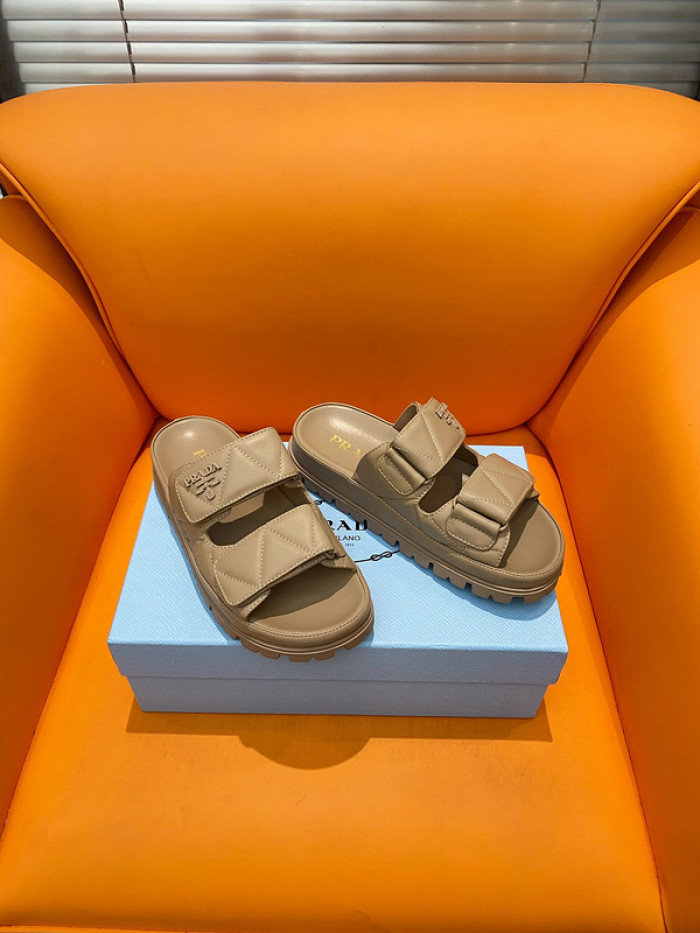 PRADA SLIDE