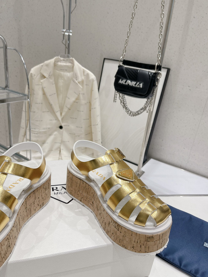 PRADA SLIDE