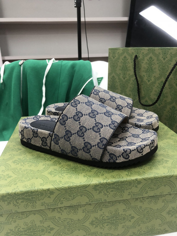 GCI GG Slide Sandal