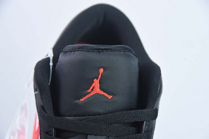 (WMNS) Air Jordan 1 Low