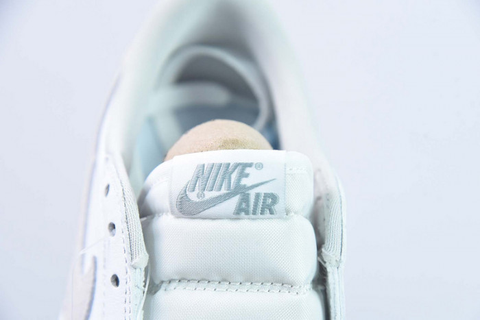 Air Jordan 1 Retro Low OG