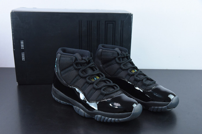 AIR JORDAN 11 RETRO
