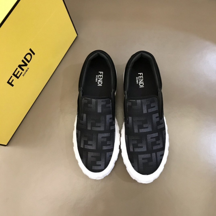 FENDI SNEAKERS
