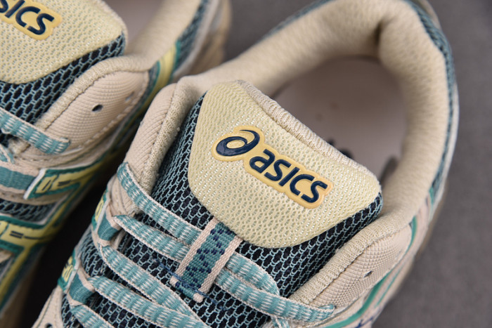 (WMNS) ASICS Gel-Kahana 8 Green/Grey 1012A978-302