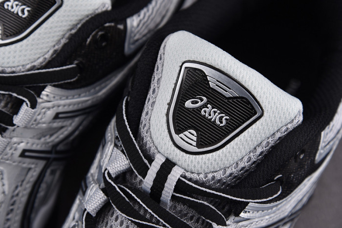 ASICS Gel Quantum Kinetic Mid Grey Pure Silver - 1203A270-022