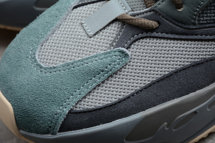 adidas Yeezy Boost 700