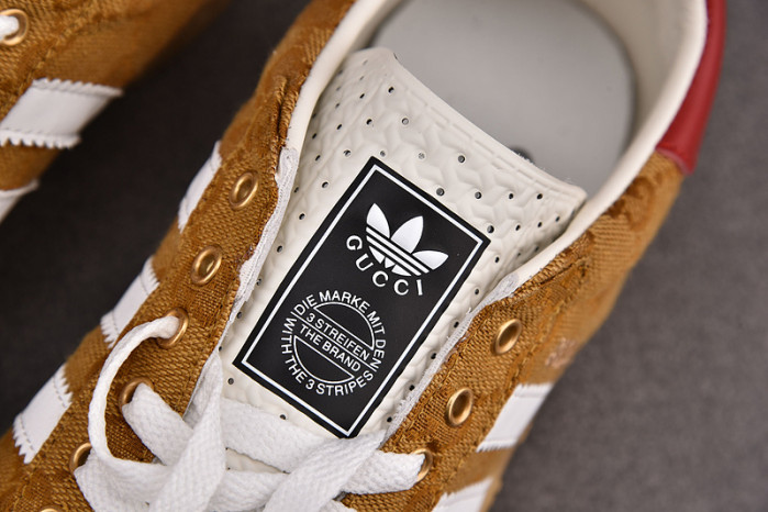 ADIDAS X GUCCI GAZELLE 