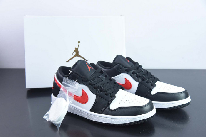 (WMNS) Air Jordan 1 Low