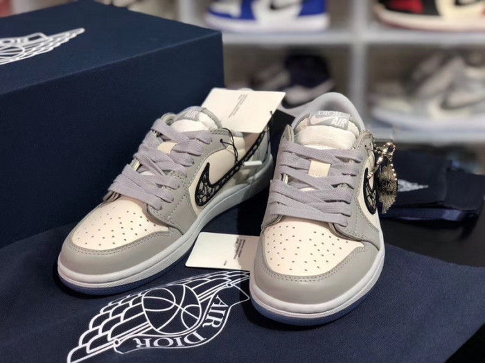 Dior x Air Jordan 1 Low 