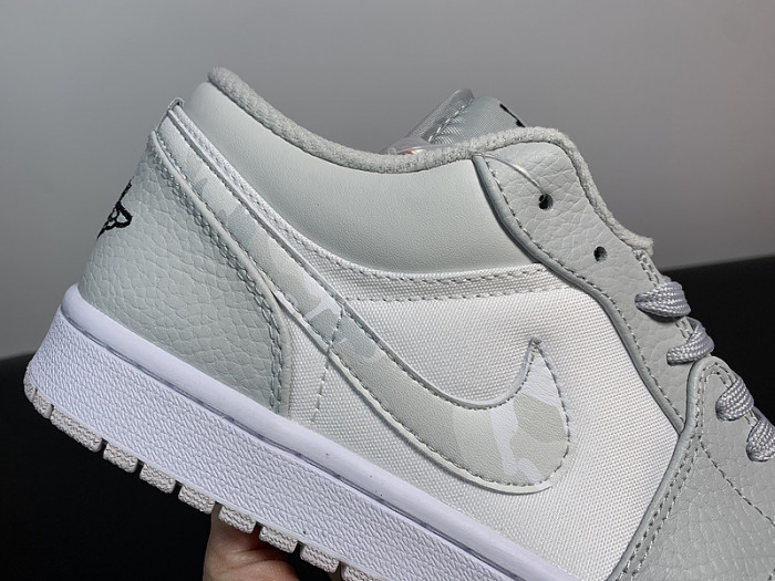 Air Jordan 1 Low