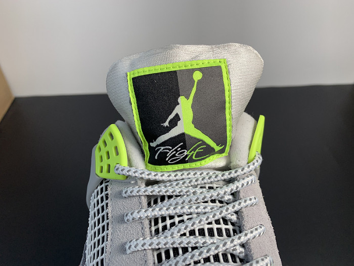 Air Jordan 4 Retro SE