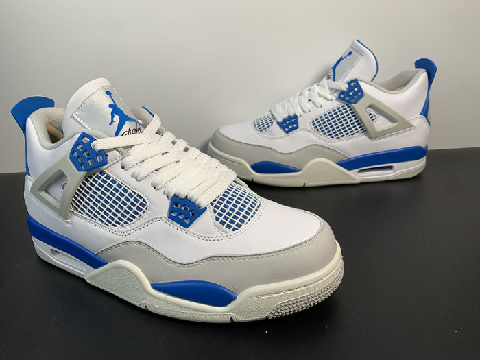 Air Jordan 4 Retro