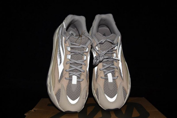 Adidas Yeezy Boost 700 Cream GY7924